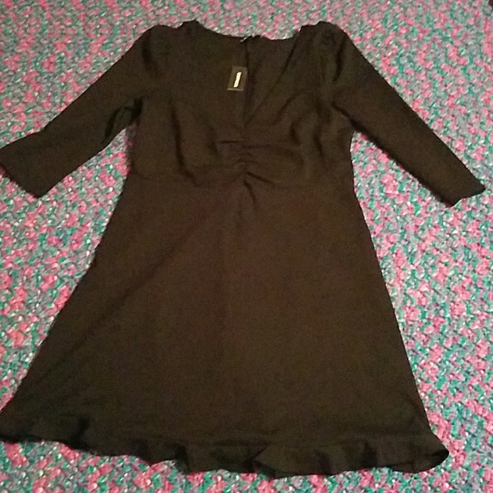 V Neck Ruffle Hem Fit & Flare Dress
